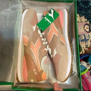 NIB -New In Box - Mens sz 13.5 Diadora N-92 “Dusty Coral” never worn.Great kicks